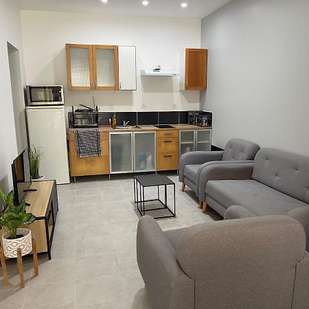 Rdc - Appartement F3 Villiers Le Bel 95 Proche De Paris Roissy Exteriör bild