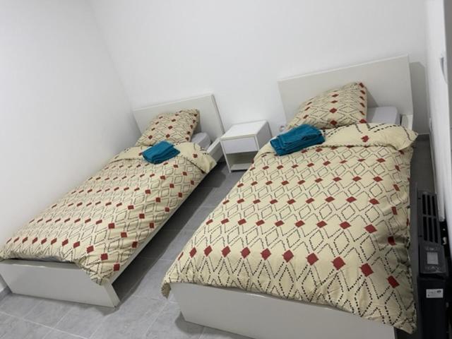 Rdc - Appartement F3 Villiers Le Bel 95 Proche De Paris Roissy Exteriör bild